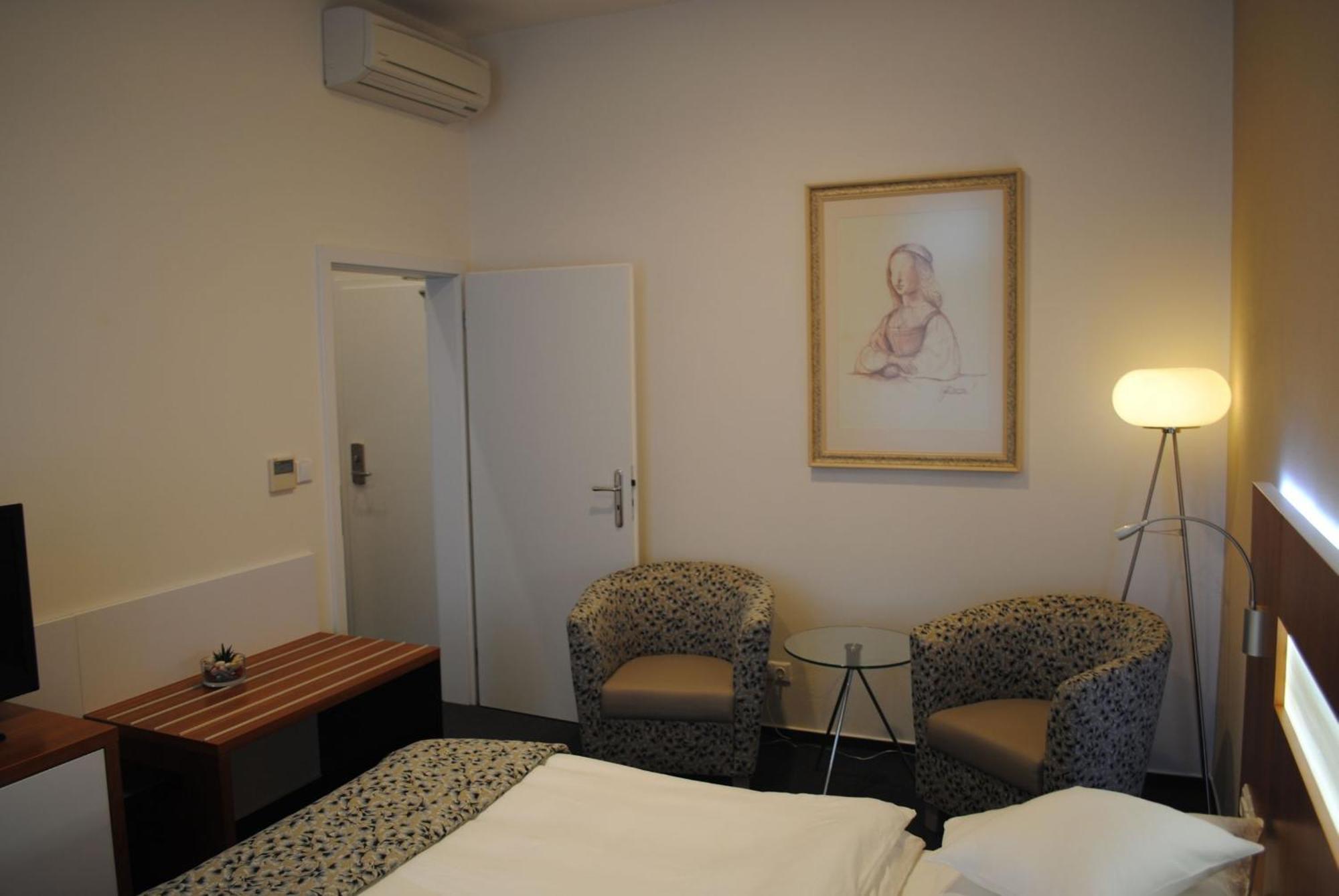 Zamecek Petrovice Hotell Petrovice u Karviné Rom bilde