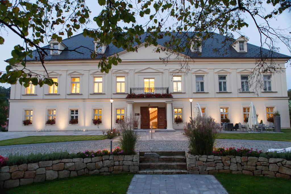 Zamecek Petrovice Hotell Petrovice u Karviné Eksteriør bilde